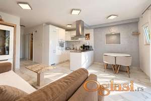 Prodaja stana u Bijeloj, Herceg Novi – 40 m², renoviran, pogled na more